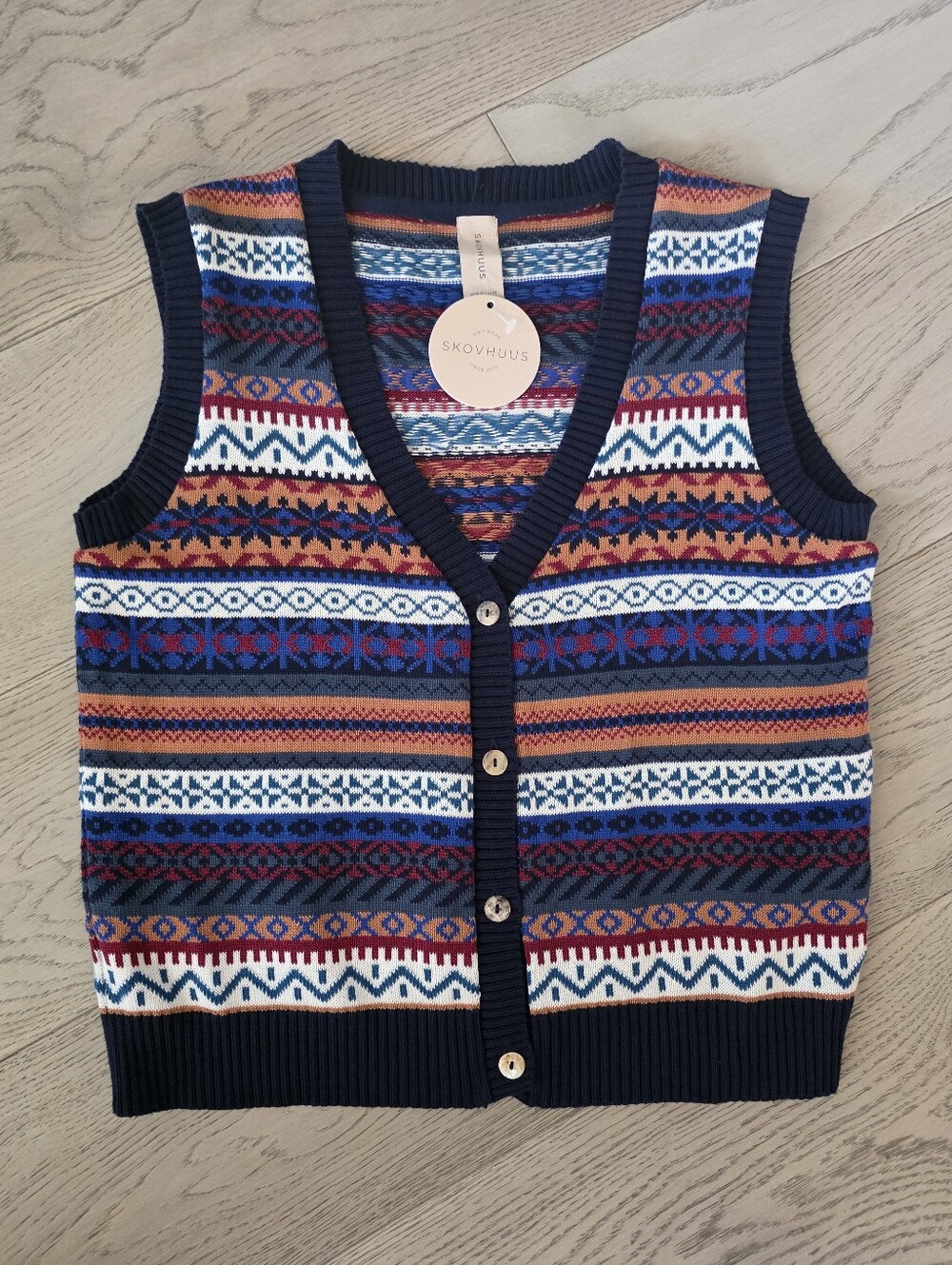 NWT Skovhuus Navy Blue Fair Isle Knit Button-Front Vest – Women's Medium